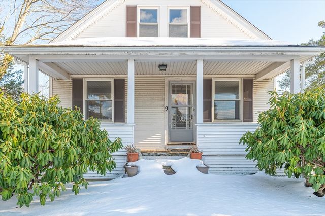 9 Oxbow Rd, Falmouth, MA 02536