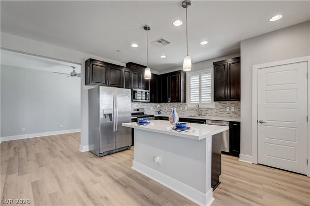 977 Via Panfilo Avenue, Henderson, NV 89011