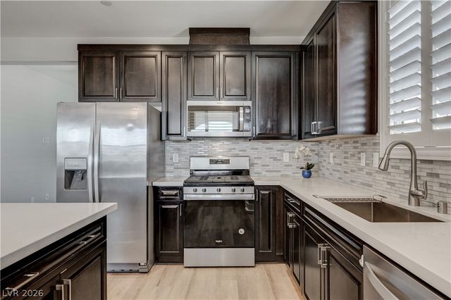 977 Via Panfilo Avenue, Henderson, NV 89011