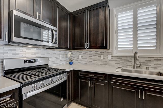 977 Via Panfilo Avenue, Henderson, NV 89011
