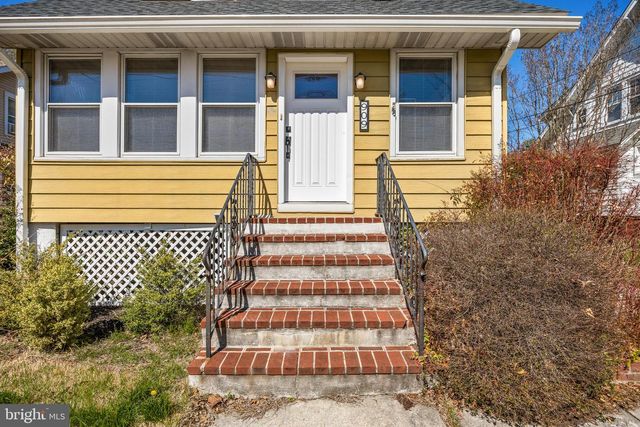 909 BELMONT AVE, Haddon Township, NJ 08108