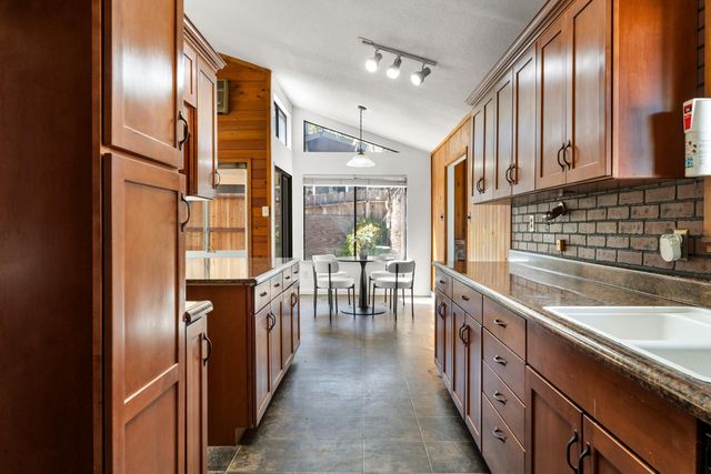7452 Morningside Way, Citrus Heights, CA 95621