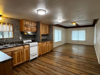 9566 Old Stage Road UNIT 27, Central Point, OR 97502