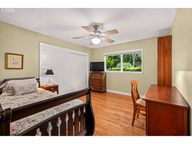 330 Nw 101ST Ave, Portland, OR 97229