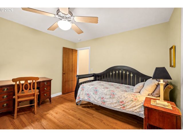 330 Nw 101ST Ave, Portland, OR 97229