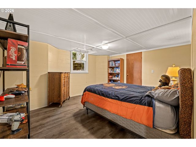 330 Nw 101ST Ave, Portland, OR 97229