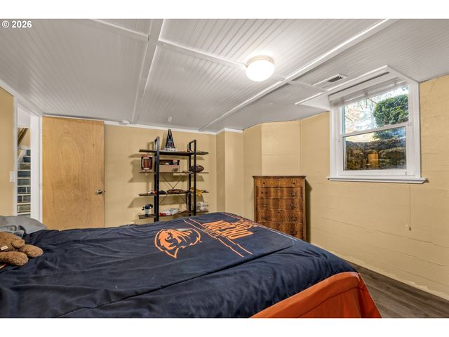 330 Nw 101ST Ave, Portland, OR 97229