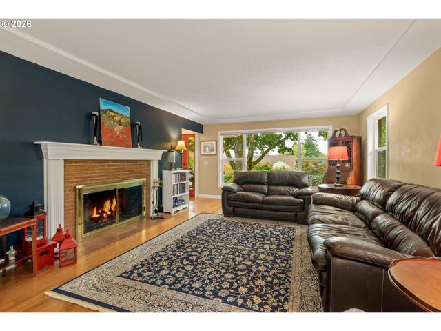 330 Nw 101ST Ave, Portland, OR 97229