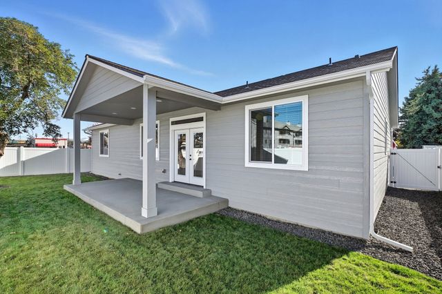 12117 E Sharp Ln, Spokane Valley, WA 99206