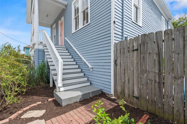 2121 Ursuline Street, Galveston, TX 77550