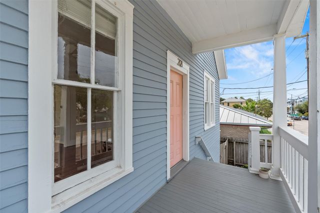 2121 Ursuline Street, Galveston, TX 77550