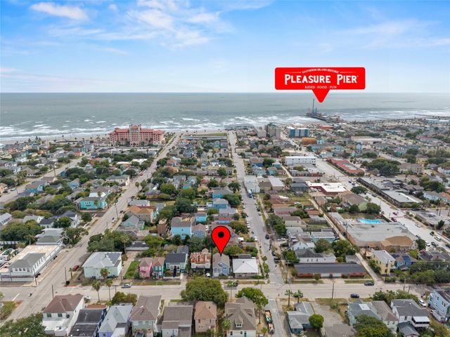 2121 Ursuline Street, Galveston, TX 77550