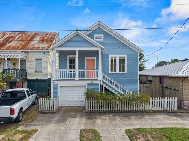2121 Ursuline Street, Galveston, TX 77550