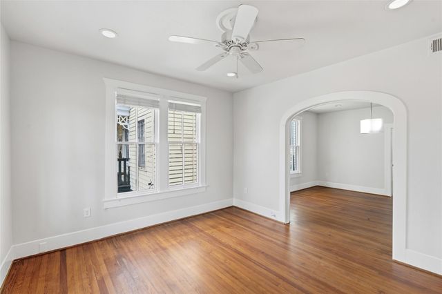 2121 Ursuline Street, Galveston, TX 77550