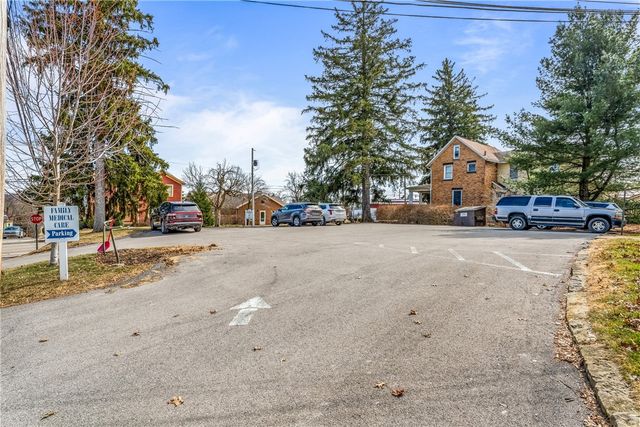 145 High St, New Wilmington Boro, PA 16142