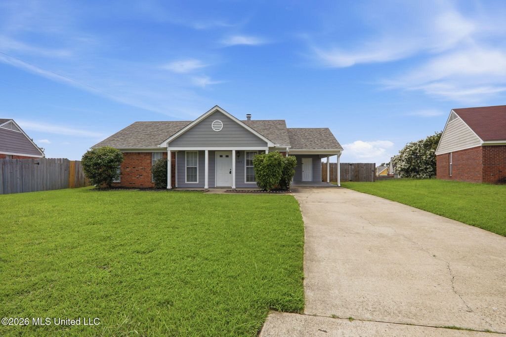9043 W Triple Crown Loop, Southaven, MS 38671