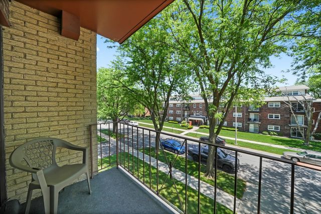 5800 W 105th Street 2C, Oak Lawn, IL 60453