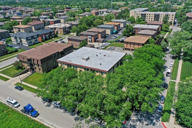 5800 W 105th Street 2C, Oak Lawn, IL 60453