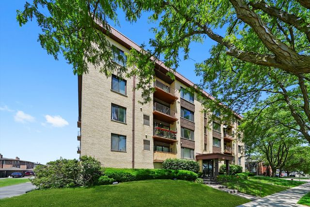 5800 W 105th Street 2C, Oak Lawn, IL 60453