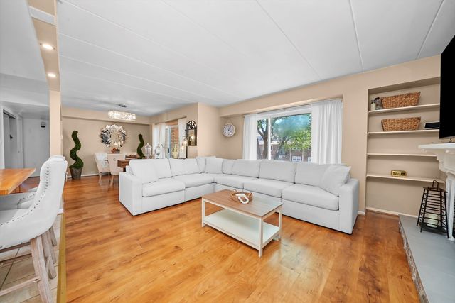 5800 W 105th Street 2C, Oak Lawn, IL 60453