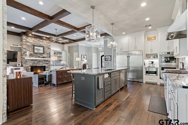 7529 Cross Gate Way, Tyler, TX 75703