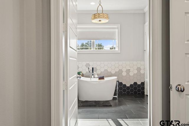 7529 Cross Gate Way, Tyler, TX 75703