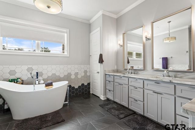 7529 Cross Gate Way, Tyler, TX 75703