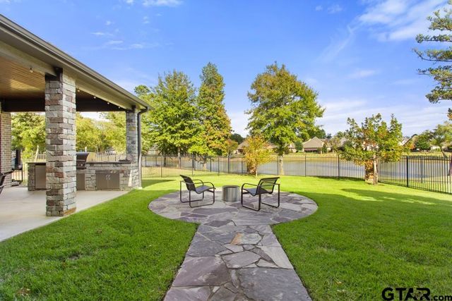 7529 Cross Gate Way, Tyler, TX 75703