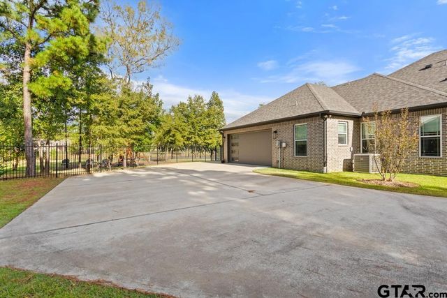 7529 Cross Gate Way, Tyler, TX 75703