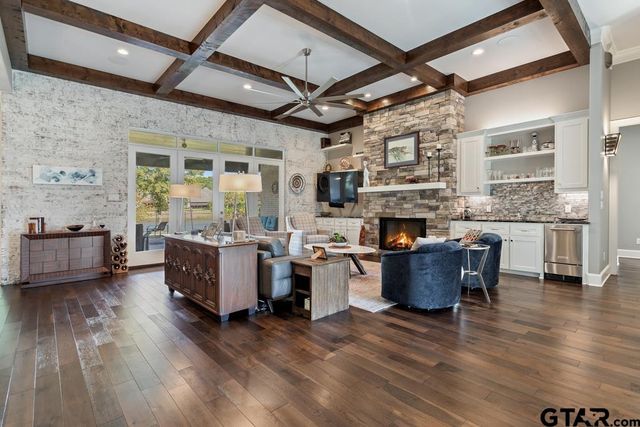 7529 Cross Gate Way, Tyler, TX 75703