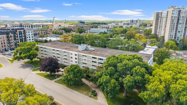 6450 York Avenue S 217, Edina, MN 55435