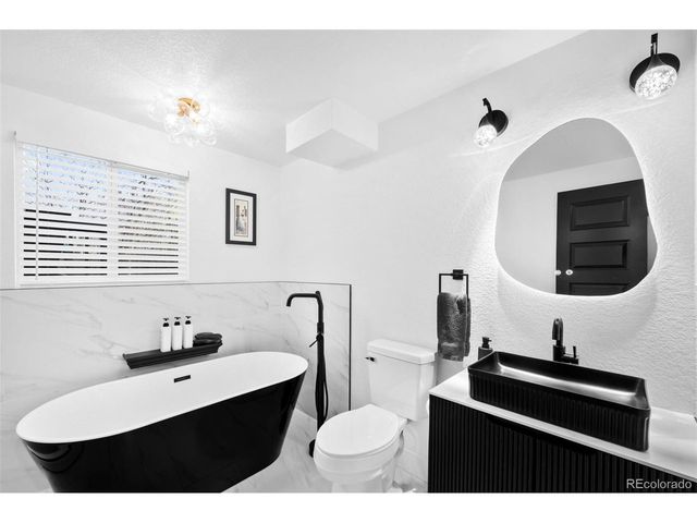 3860 Dudley St, Wheat Ridge, CO 80033