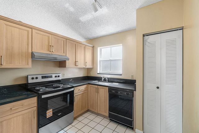 6561 Fern Street, Margate, FL 33063