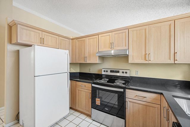 6561 Fern Street, Margate, FL 33063