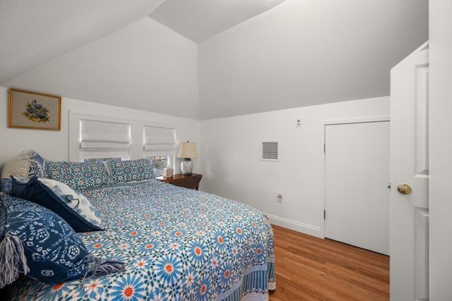 40 Newfield St, Boston, MA 02132