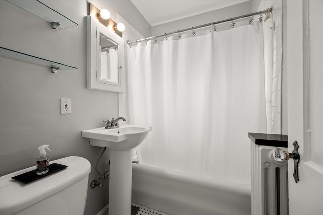 40 Newfield St, Boston, MA 02132