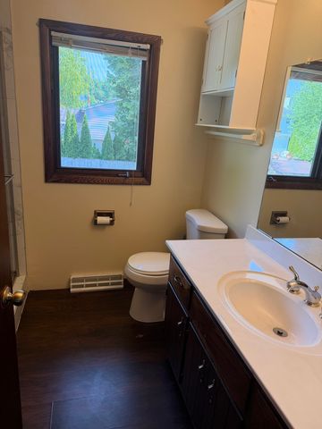 4810 Eastwood Court, Waukegan, IL 60087