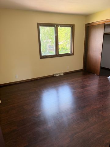 4810 Eastwood Court, Waukegan, IL 60087