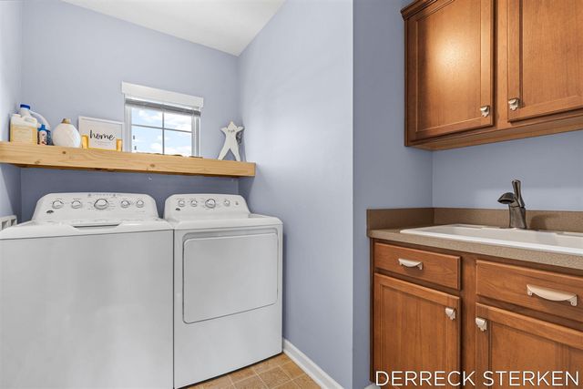 2749 Blue Stem Drive, Zeeland, MI 49464