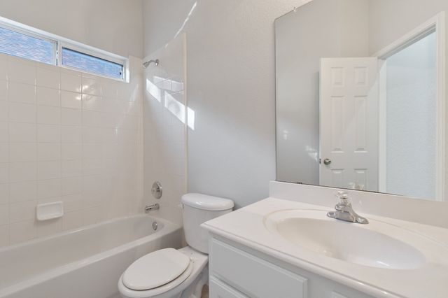 1801 Azalea Drive, Savannah, TX 76227