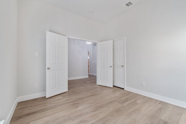 1801 Azalea Drive, Savannah, TX 76227