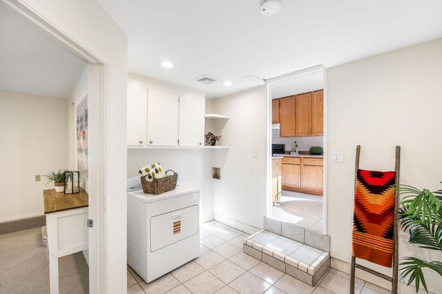 2306 Regis Dr, Davis, CA 95618