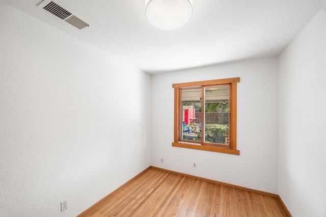 2306 Regis Dr, Davis, CA 95618