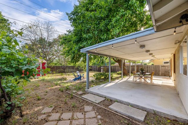 2306 Regis Dr, Davis, CA 95618