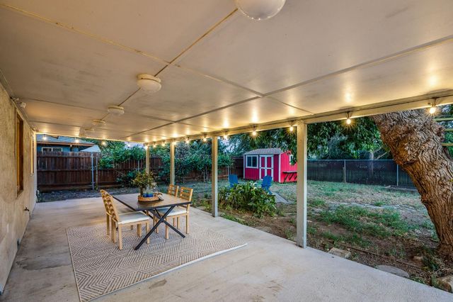 2306 Regis Dr, Davis, CA 95618