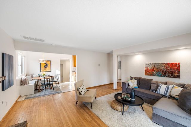 2306 Regis Dr, Davis, CA 95618