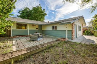 2306 Regis Dr, Davis, CA 95618