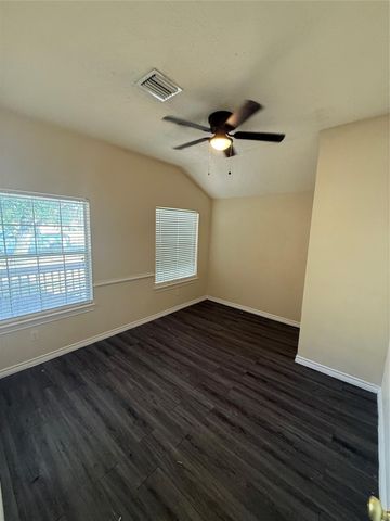 10918 Jutland Road, Houston, TX 77048