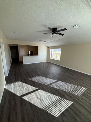 10918 Jutland Road, Houston, TX 77048