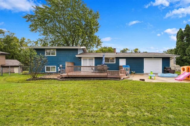 1956 Tilbury Road, Waterloo, IA 50701